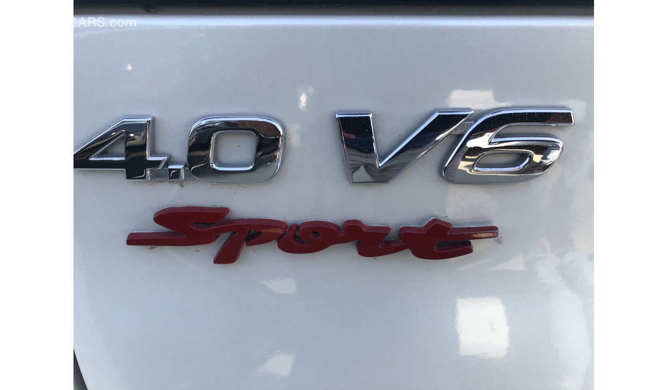 Toyota Fortuner Toyota Fortuner 4.0 ltr, V6 sport.model:2015. Excellent condition