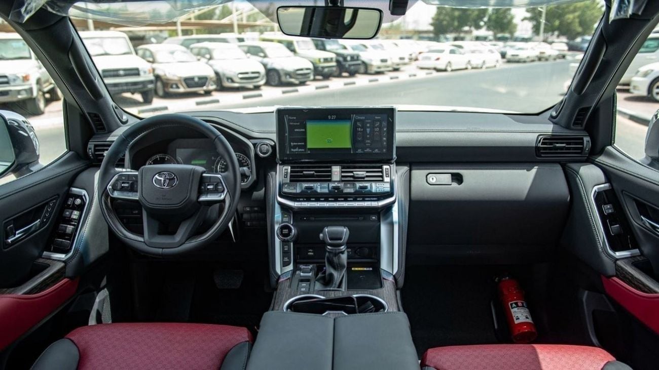 Toyota Land Cruiser TOYOTA LAND CRUISER LC300 VXR 3.3L DIEASEL FULL OPTION 2024
