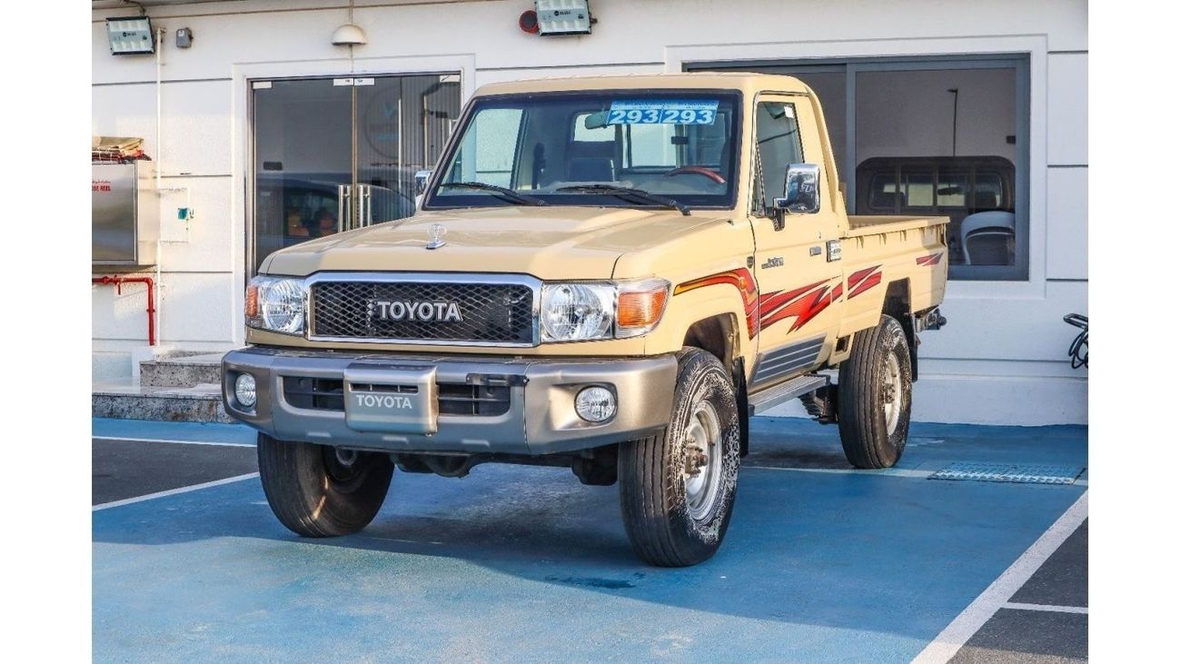 Toyota Land Cruiser Pick Up 2015 MODEL TOYOTA LAND CRUISER 79 SINGLE CAB PICKUP LX V6 4.0L PATROL 4WD