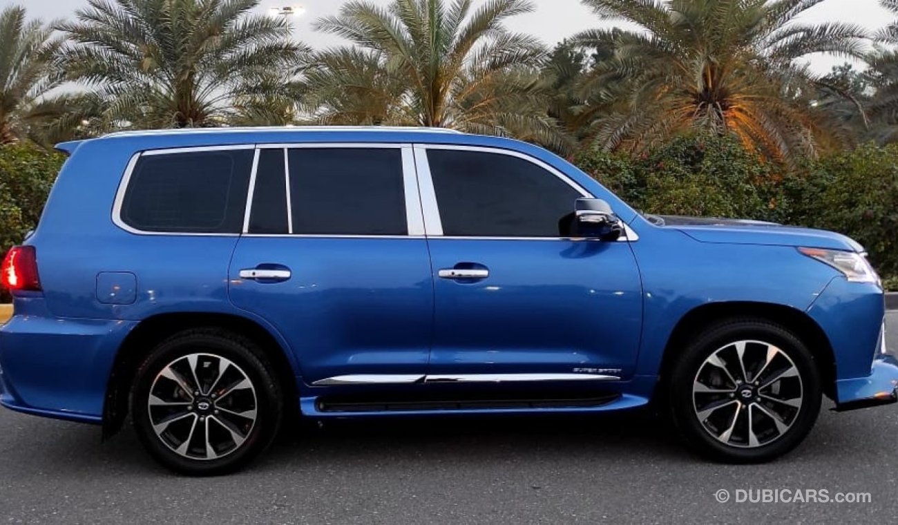 Lexus LX570