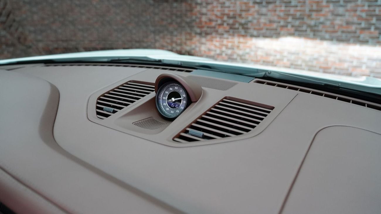 بورش 911 TURBO S CABRIOLET | NEGOTIABLE PRICE | FULLY LOADED | BRAND NEW