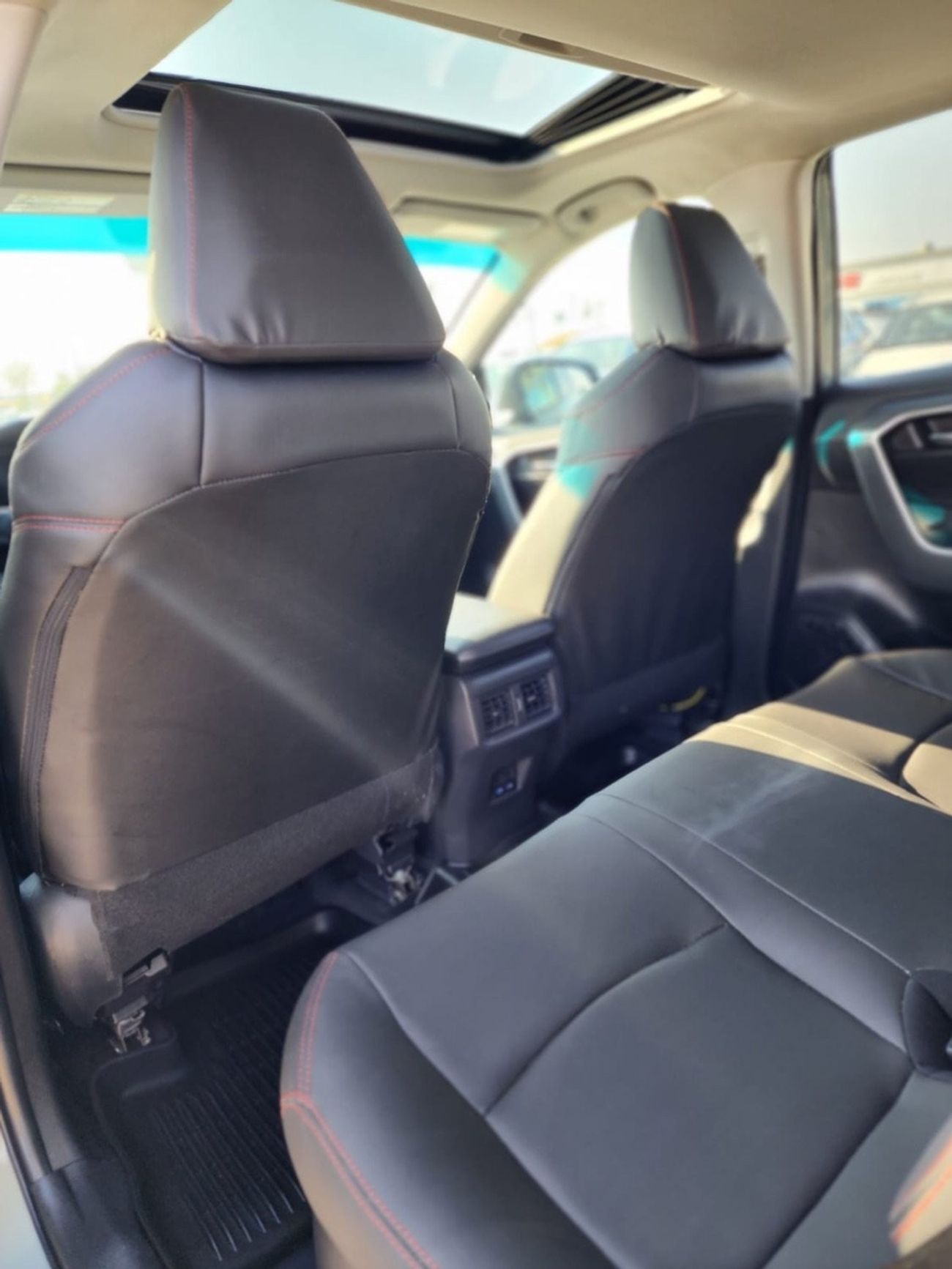 Toyota RAV4 TOYOTA RAV4 XLE FULL OPTIONS HYBRID 2022 MODEL