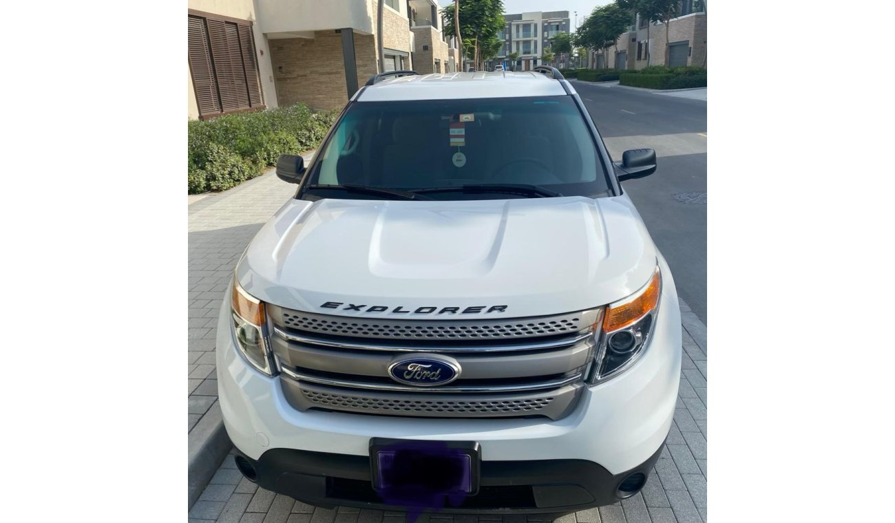 Ford Explorer Standard