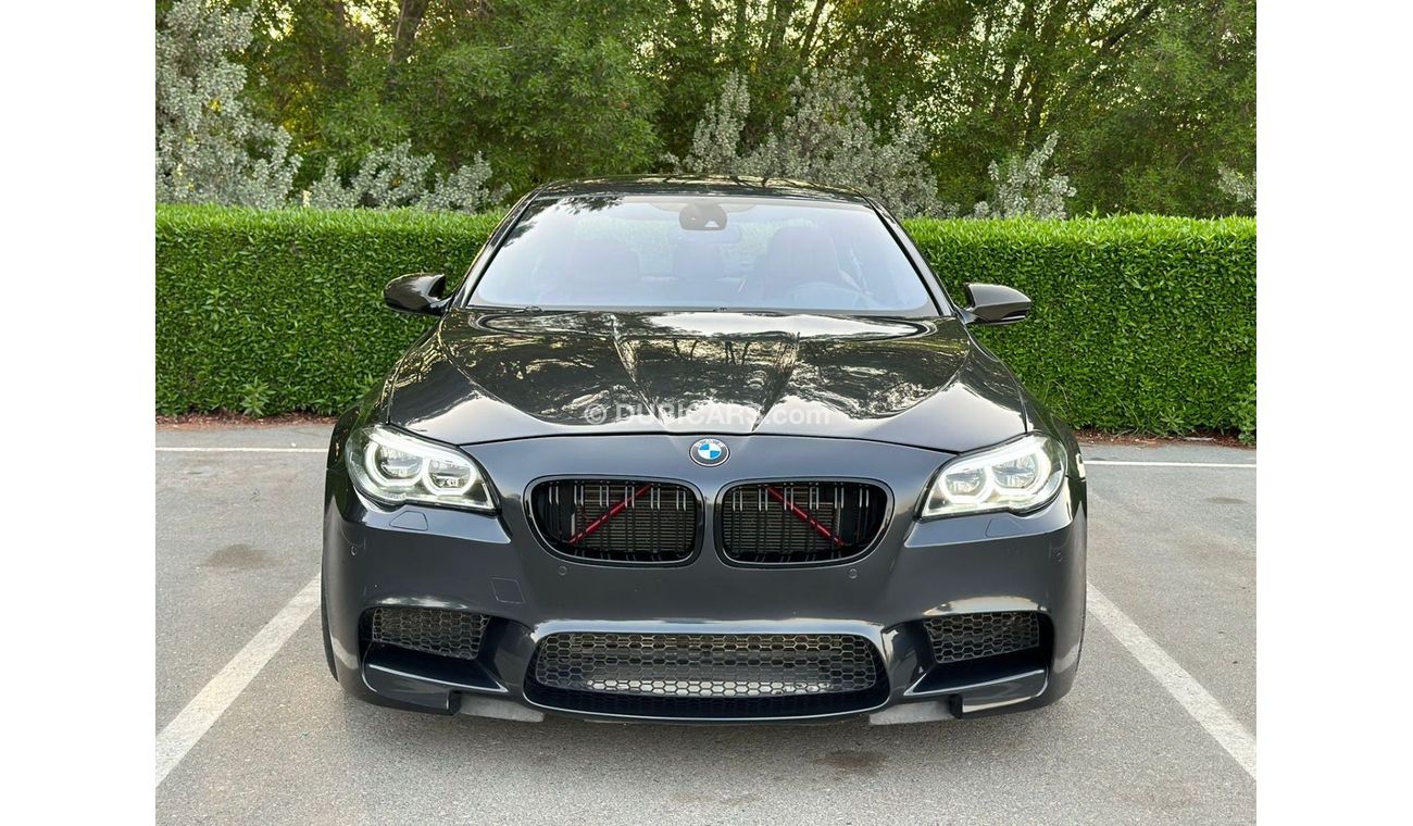 BMW M5 Std M5 F10 2012 // GCC // IN PERFECT CONDITION // FULL OPTIONS