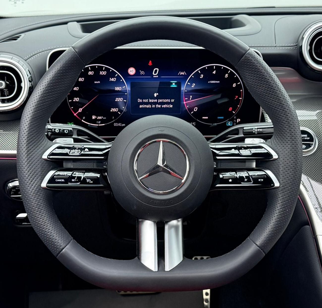 مرسيدس بنز GLC 200 4MATIC HIGH 2025 Mercedes-Benz GLC 200 4Matic, 5 Year Mercedes Warranty + Service Contract,  Full Ga
