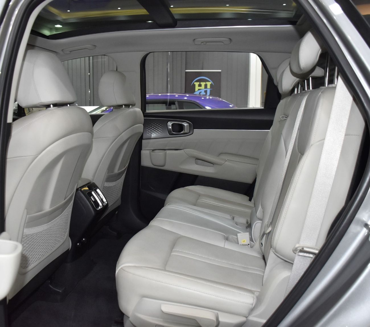 Kia Sorento EXCELLENT DEAL for our KIA Sorento V4 ( 2023 Model ) in Silver Color GCC Specs