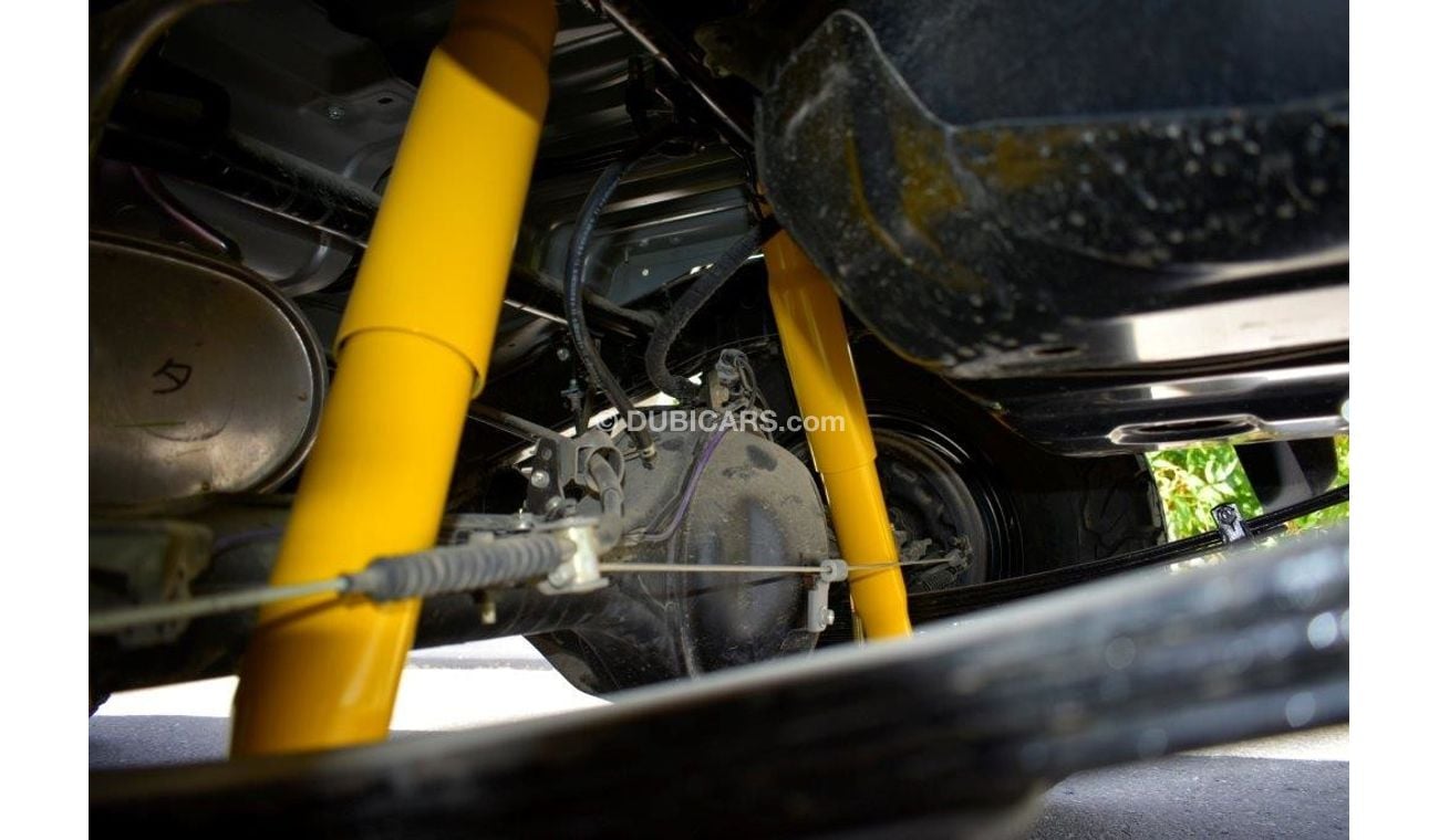 Toyota Land Cruiser TOYOTA LAND CRUISER 71 HARDTOP SHORT WHEEL BASE  V6 4.0L PETROL 5 SEAT MANUAL TRANSMISSION SAHARA E