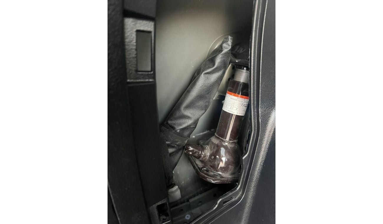 Toyota 4Runner 2019 TOYOTA 4RUNNER, TRD OFF ROAD - 4x4 - 4.0L V6 - Diff Lock and Crawl Control - 46600 Mileage