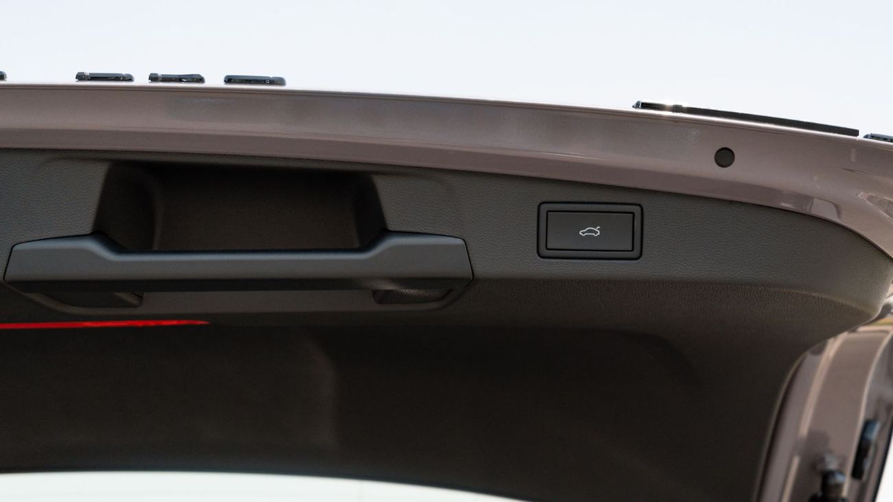 Volkswagen Tiguan 2025 | VOLKSWAGEN TIGUAN 380 TSI 4WD R-LINE INTELLIGENT PREMIUM - H.K - COOL BLACK KIT