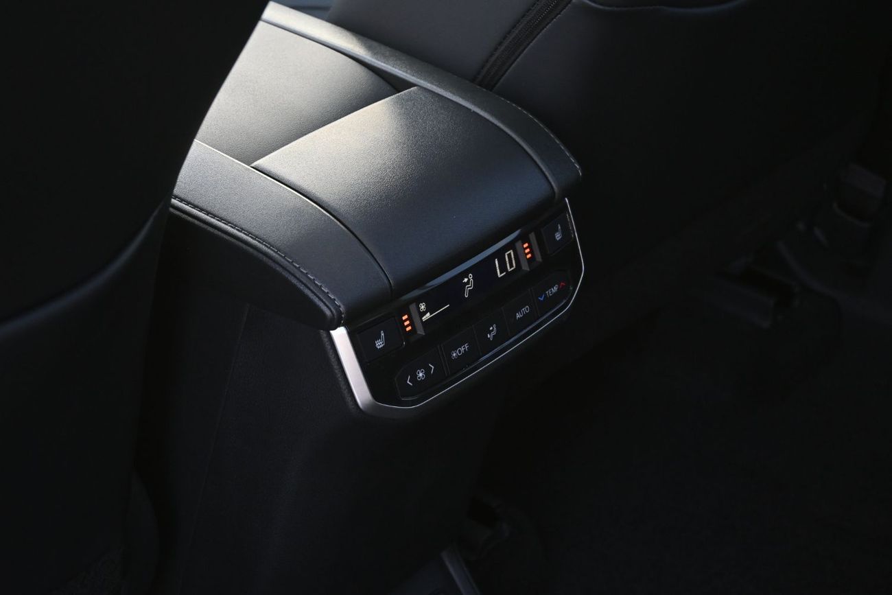 Toyota Highlander Toyota Highlander Limited 2.5L Hybrid, Model 2025, Color Black