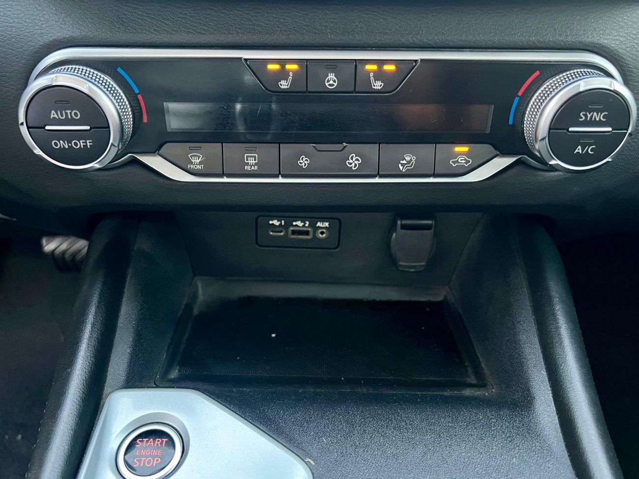 Nissan Altima SL 2.5L full option auto drive warranty one year