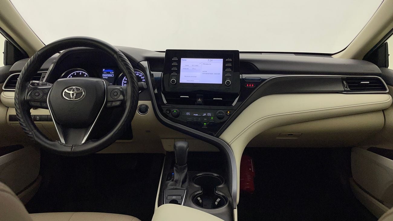 تويوتا كامري SE 2.5 | بدون دفعة مقدمة | اختبار القيادة في المنزل