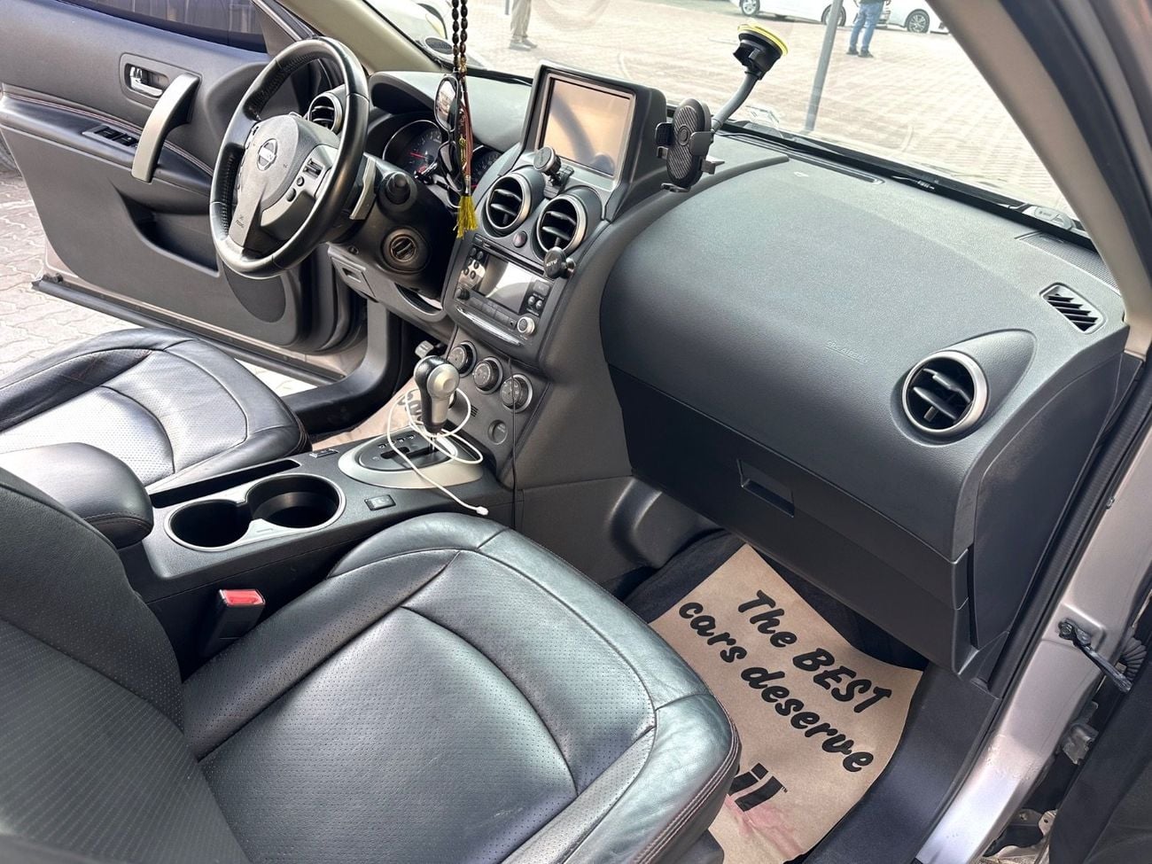 Nissan Rogue S (NON GCC)