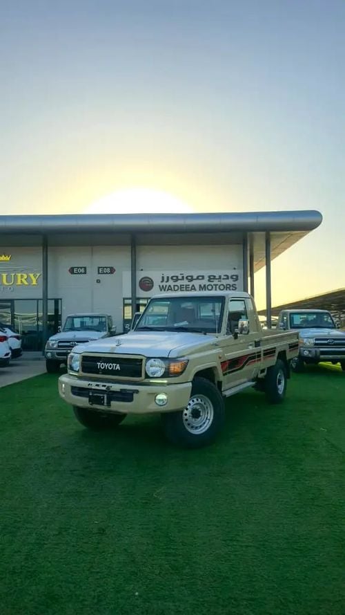 Toyota Land Cruiser 70 LC79 LX - GCC Specs - Brand