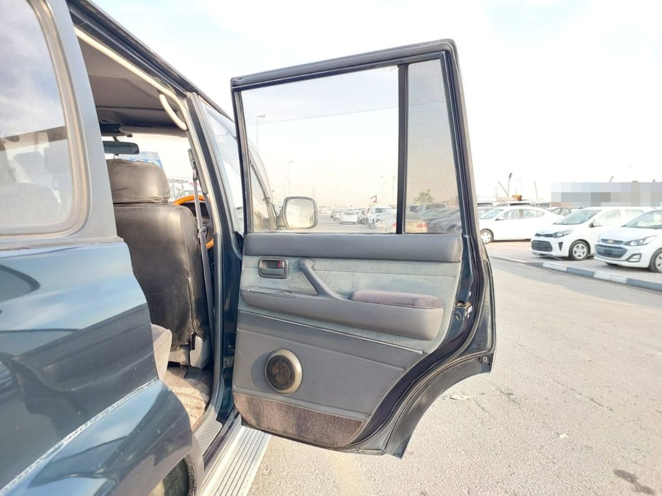 Toyota Land Cruiser TOYOTA LAND CRUISER SUV RHD 1994 MODEL 4.1 L DIESEL AUTOMATIC(PM02812)