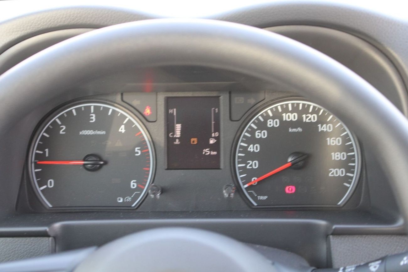 Nissan Urvan LHD - NISSAN URVAN 2.5L DIESEL 15-SEATER HIGH ROOF NARROW BODY DX MANUAL