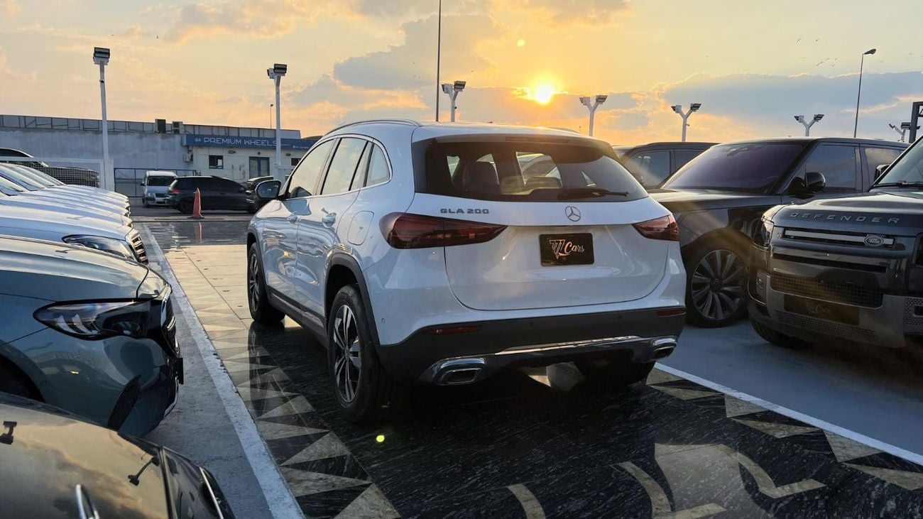 Mercedes-Benz GLA 200 Mercedes-Benz GLA 200 1.3L Petrol