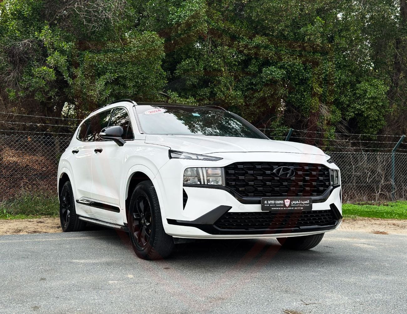 Hyundai Santa Fe Smart 2.4L Hyundai Santa Fe 2024 signature  , GCC , Accident-Free, in Excellent Condition — 1,260 AE