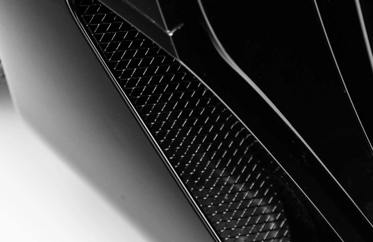 لكزس LFA 4.8L V10 Naturally Aspirated Engine