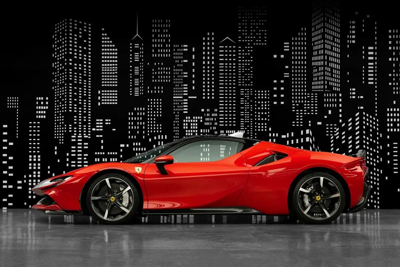 فيراري SF90 ستراديل FERRARI | SF90 STRADDLE | ASSETTO FIORANO | 2022MY | DEALER WARRANTY + SERVICE CONTRACT