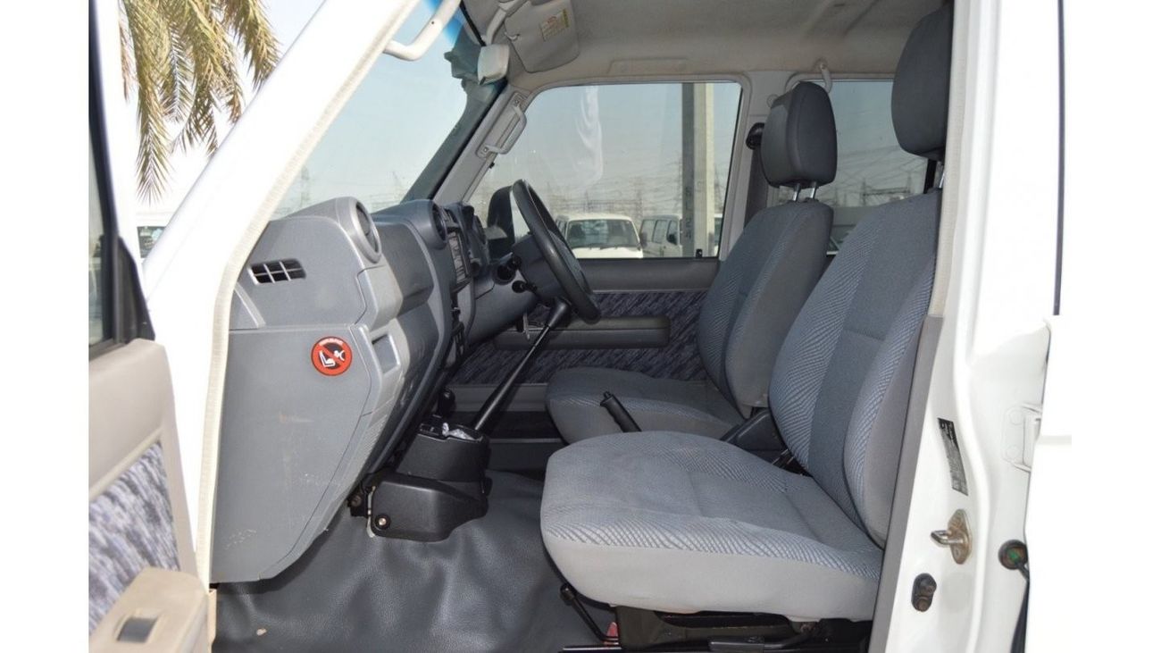 تويوتا لاند كروزر 70 Clean car Diesel engine