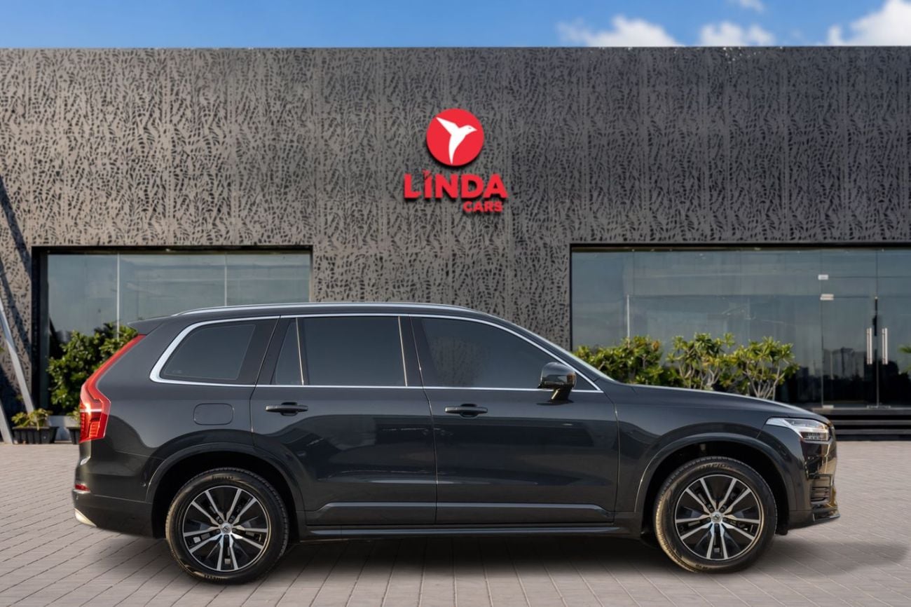فولفو XC 90 MOMENTUM