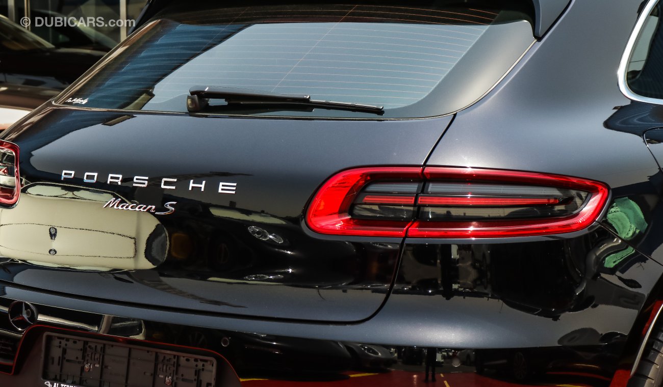 Porsche Macan S