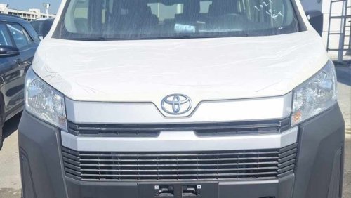 Toyota Hiace 3.5 L , 13 seats , manual