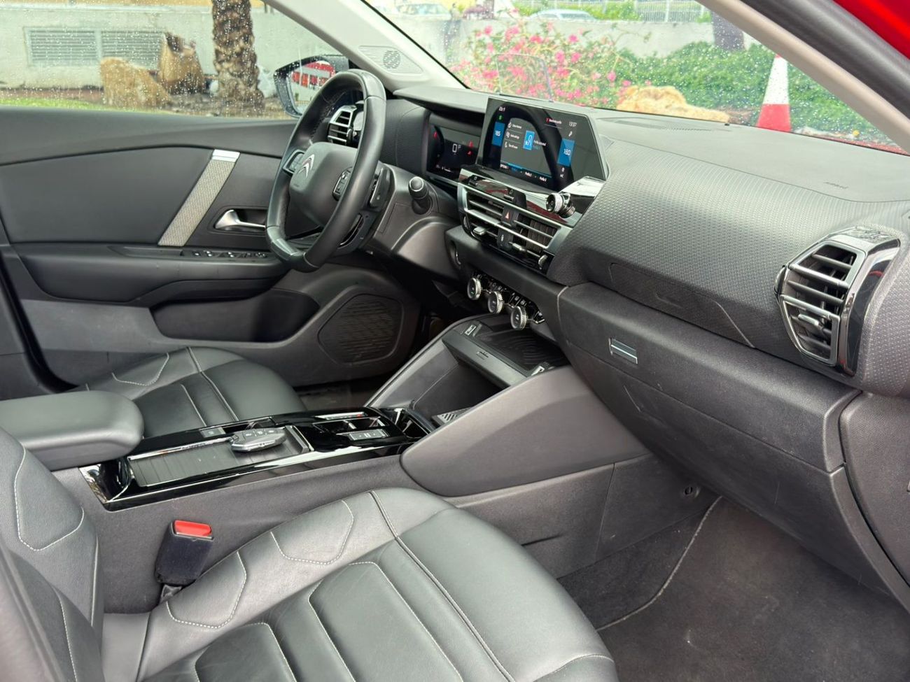 سيتروين C4 2023 Citroen C4 TOP - GCC Specs - Like New