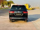 Toyota Land Cruiser GXR 60th Anniversary 4.0L Toyota landcuriser Years 2016 GXR V6 full option 4.0L upgrade interior & e