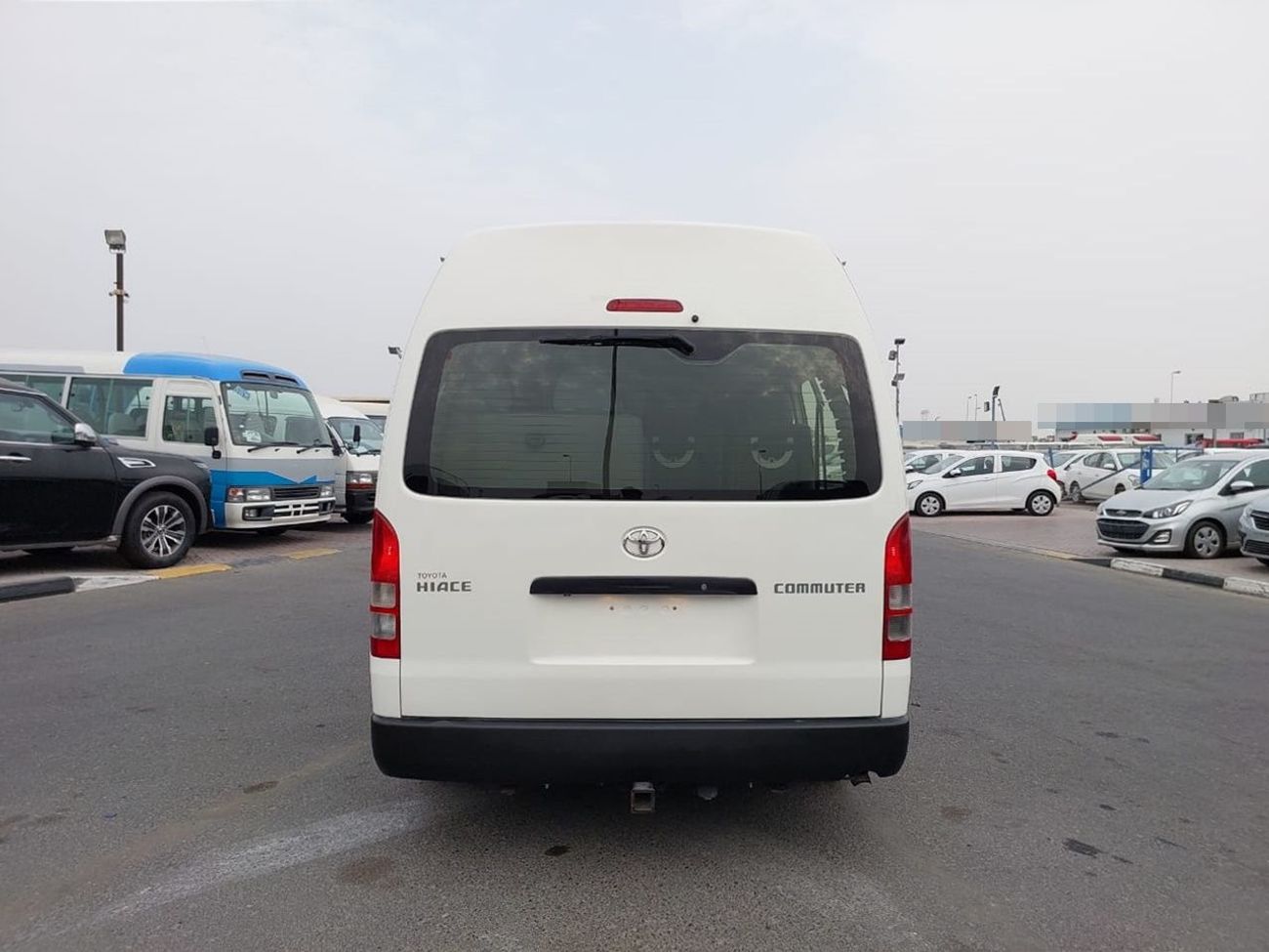 تويوتا هاياس TOYOTA HIACE COMMUTER VAN RHD 2012 MODEL 3.0 L DIESEL AUTOMATIC(PM14430)