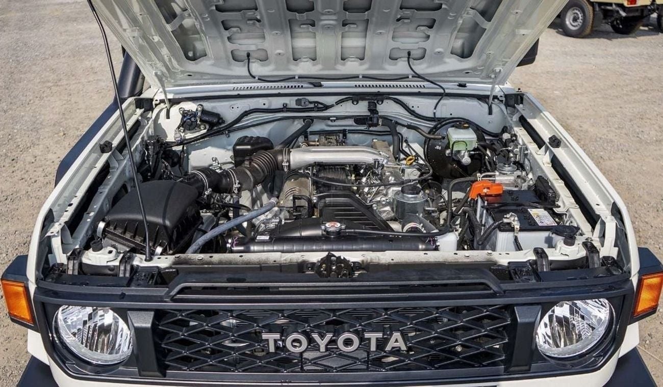 تويوتا لاند كروزر 70 Toyota land cruiser Hardtop LC 78 4.2L ambulance MY2024