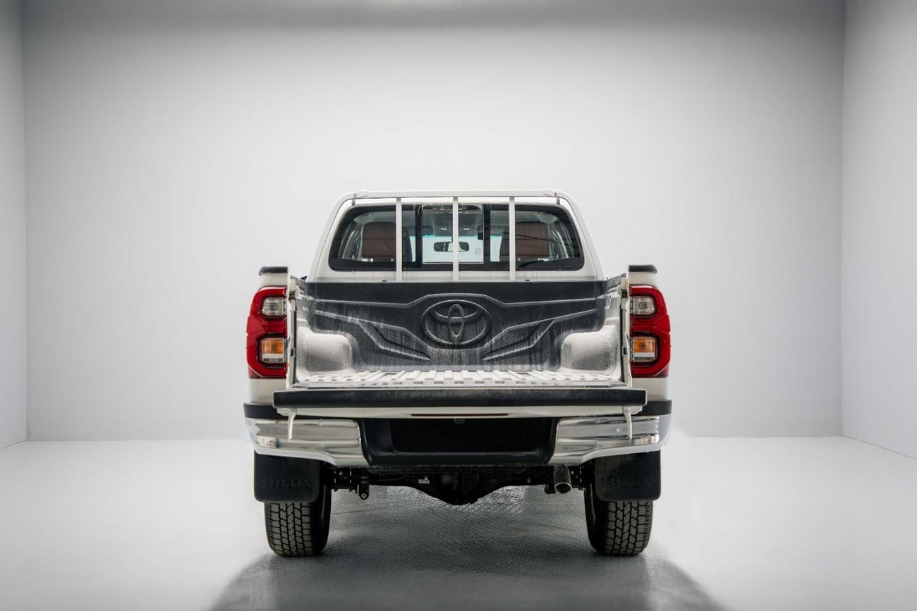 Toyota Hilux 2.7L - Manual - Super White Inside Red | Export Only