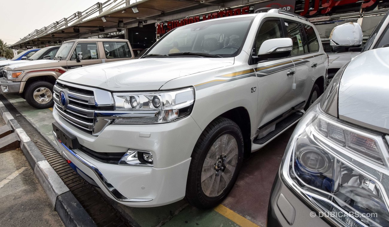 Toyota Land Cruiser VXR V8 5.7