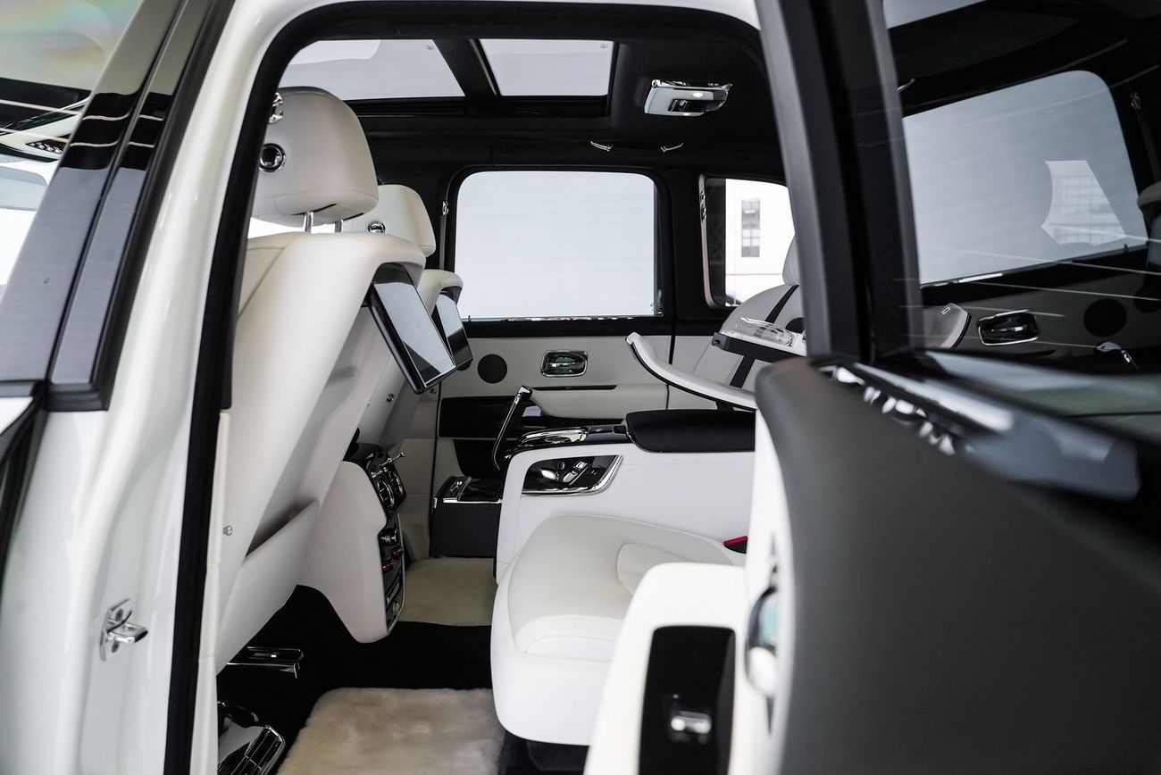 Rolls-Royce Cullinan Rolls Royce Cullinan Black Badge KIT