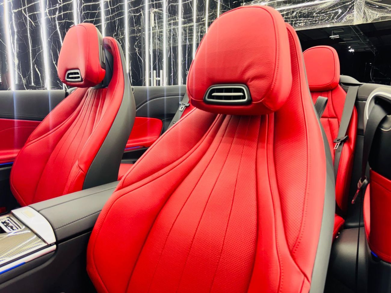 مرسيدس بنز سي إل إي 300 كابريوليه 4MATIC 2025 Mercedes-Benz CLE 300 Cabriolet Gcc with 5 years Gargash Warranty and Service or 110k