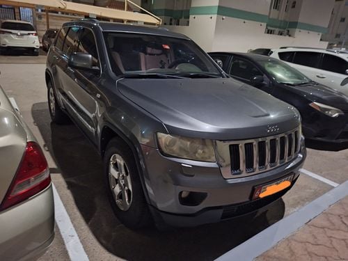 Jeep Grand Cherokee Laredo
