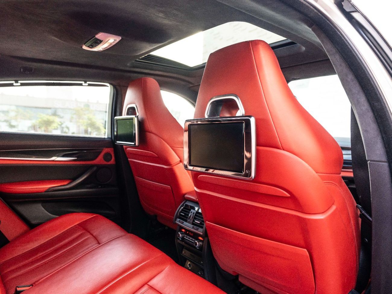 بي أم دبليو X6 M Std 4.4L