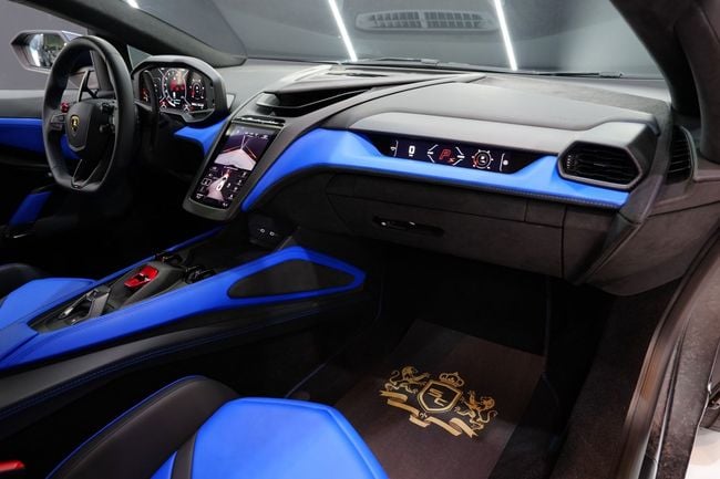 Lamborghini Revuelto Standard, миниатюра 23