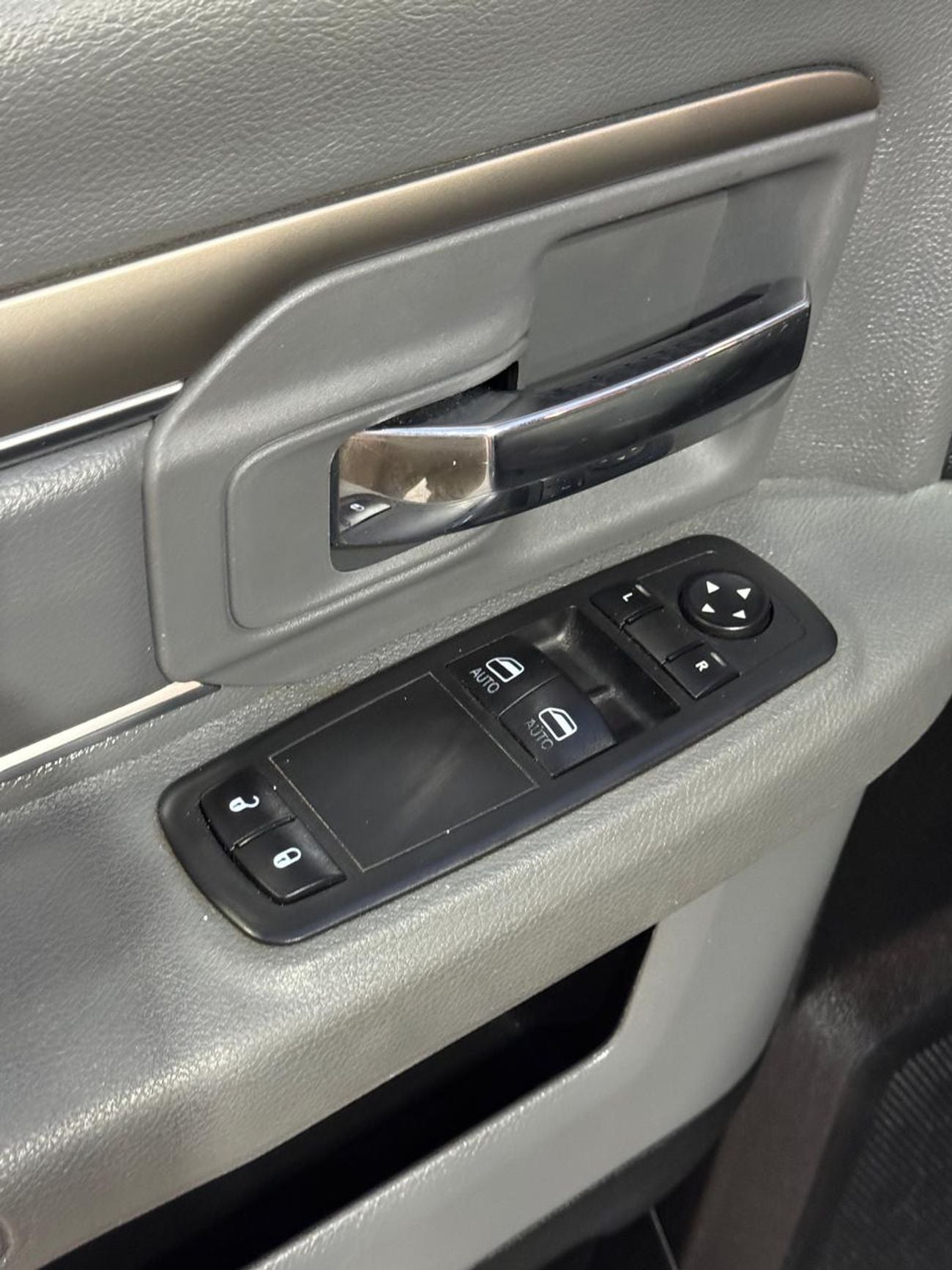 دودج رام فان