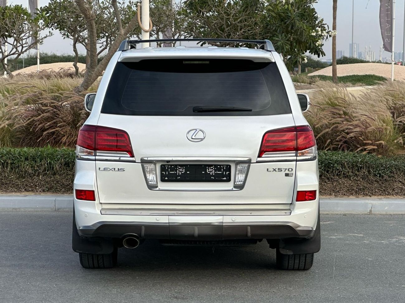 Lexus LX 570 Sport Platinum 5.7L