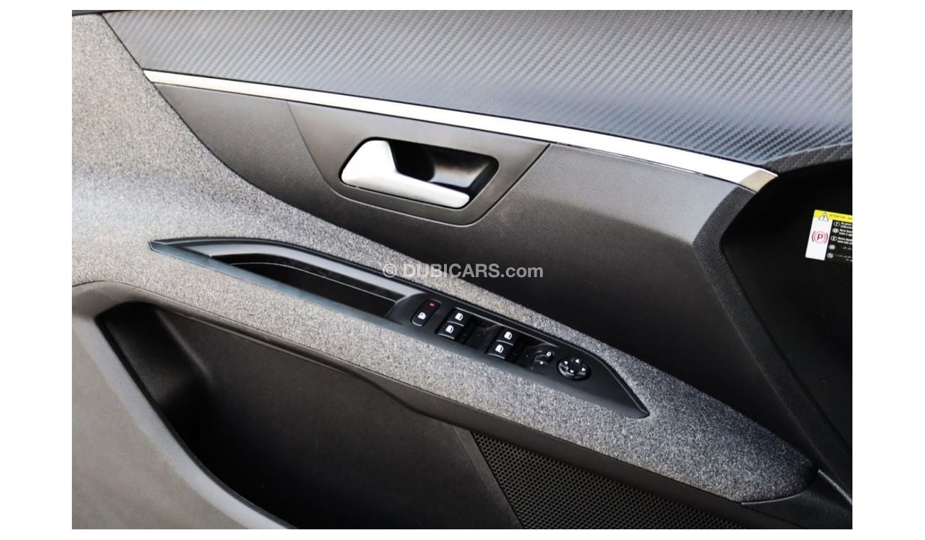 Peugeot 3008 Active Peugeot 3008 GCC 2020 in excellent condition