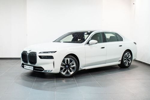 بي أم دبليو 740i LUXURY PURE EXCELLENCE