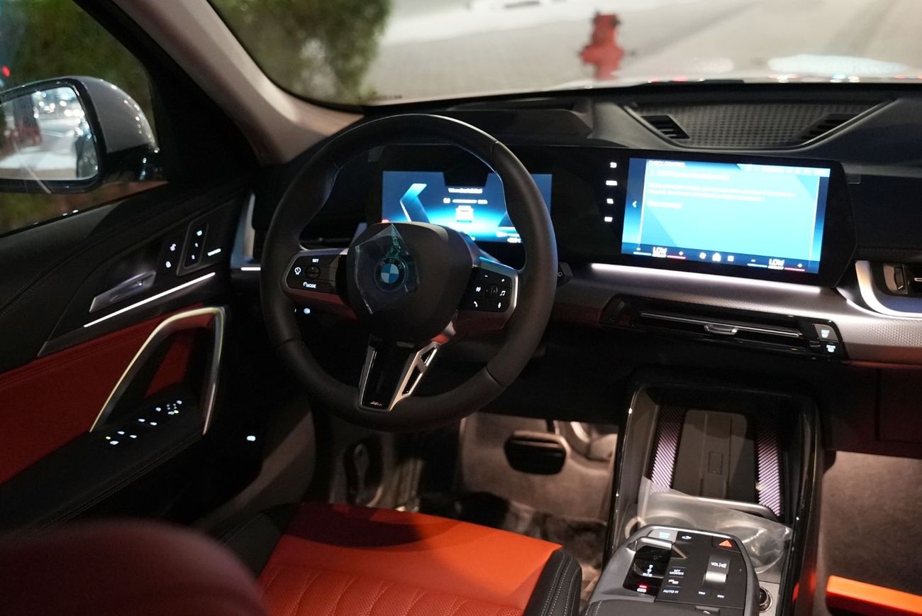 بي أم دبليو iX1 2026 BMW iX1 xDrive30L M Sport kit 2WD 0Km