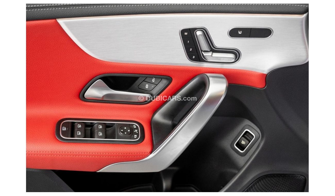 Mercedes-Benz CLA 35 AMG Premium 2020 Mercedes CLA35 AMG / High Option / Mercedes Benz Warranty