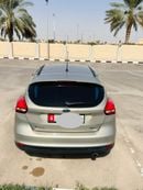 فورد فوكاس أنظف فورد فوكس خليجي 2015 قوي واقتصادي جدا،ملكية سنة تأمين عمان والامارات سنة، صبغ وكالة من البنفر إ