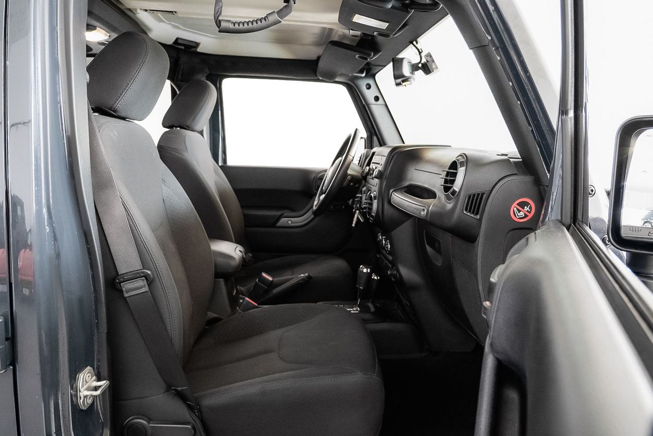 Jeep Wrangler Unlimited Sport 3.6L A/T