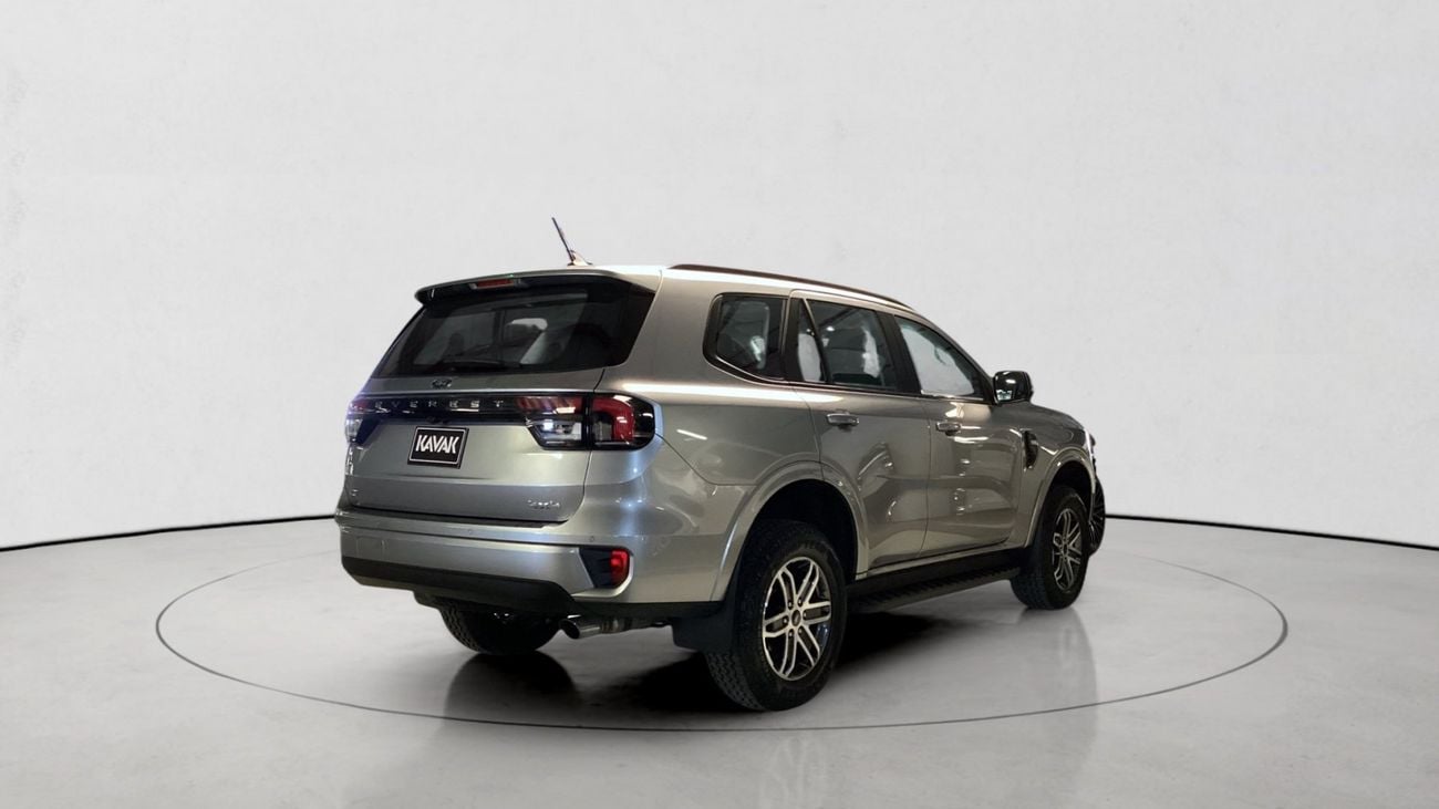 Ford Everest XLT | Guaranteed Warranty | 0 Down Payment