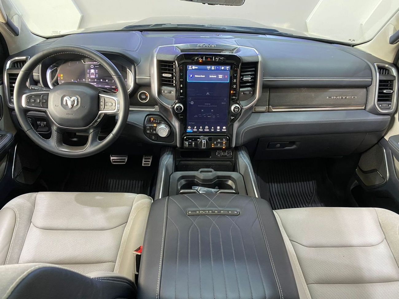 رام 1500 Dodge Ram Limited | Low mileage