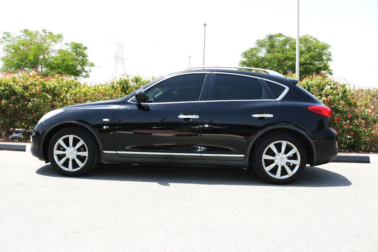 إنفينيتي QX50 لاكجري Infiniti QX50 Gcc Model 2015 Full Options